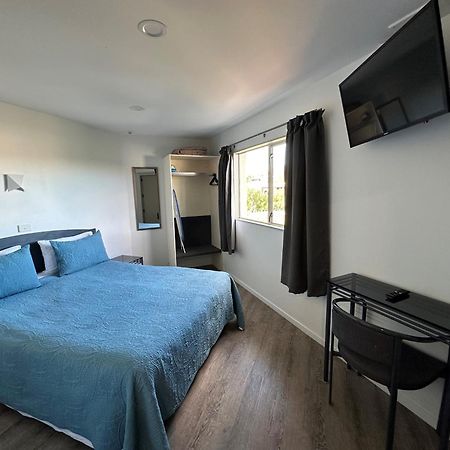 Baycourt Lakefront Motel Lago Lago Taupo Exterior foto