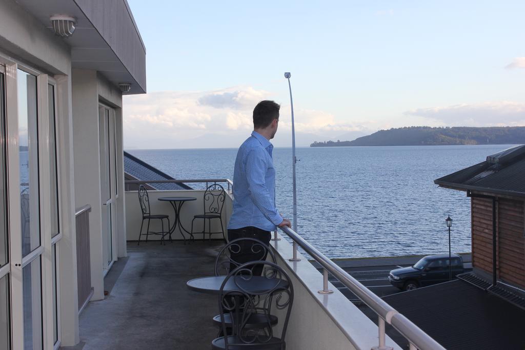 Baycourt Lakefront Motel Lago Lago Taupo Exterior foto