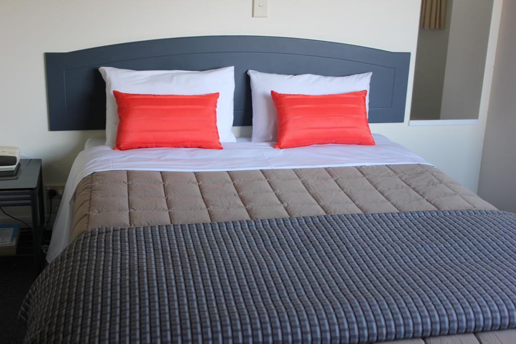 Baycourt Lakefront Motel Lago Lago Taupo Habitación foto