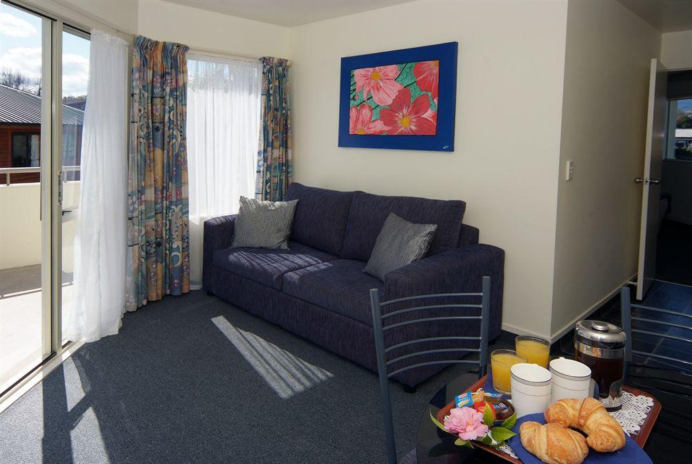 Baycourt Lakefront Motel Lago Lago Taupo Exterior foto