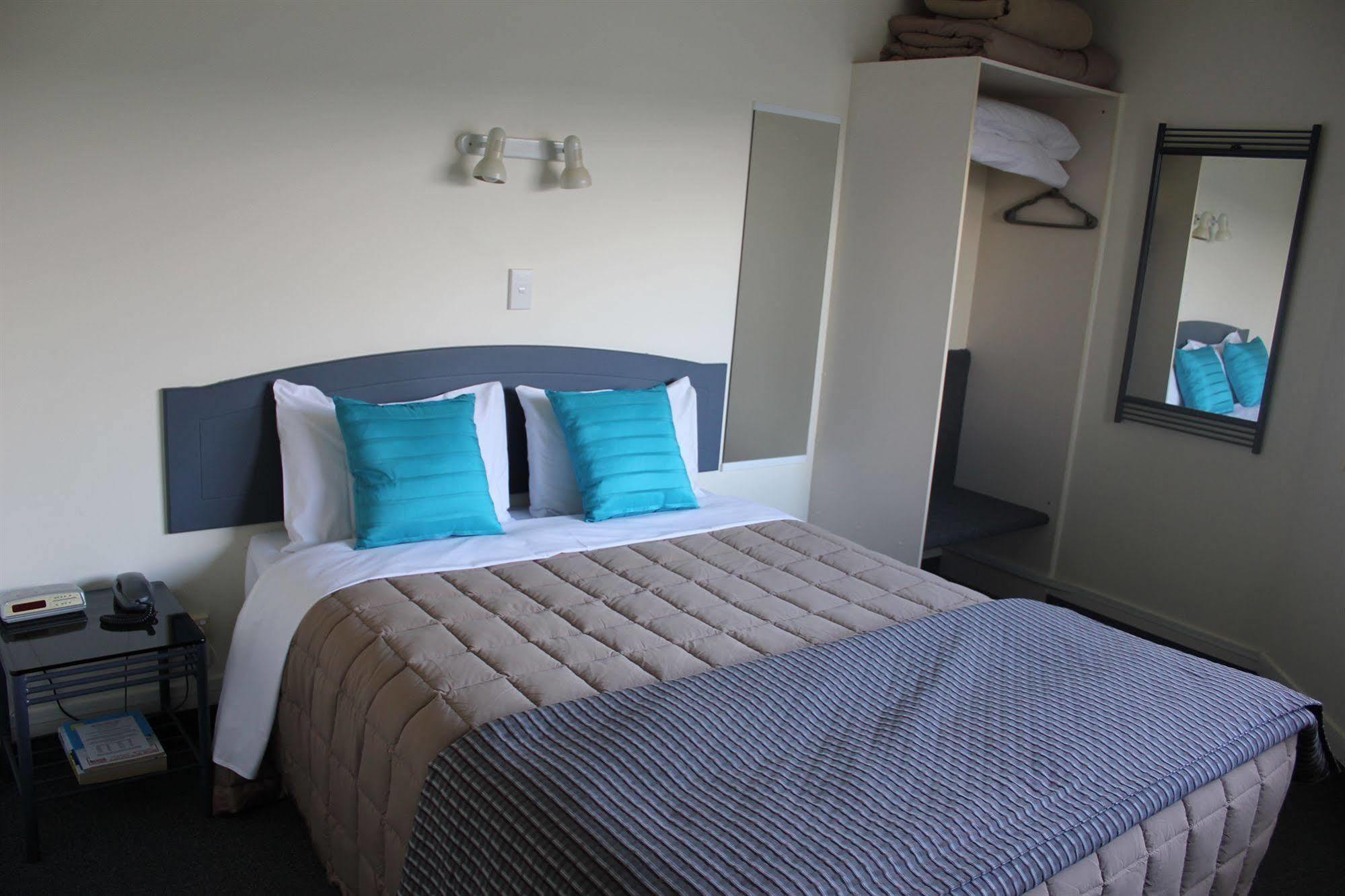 Baycourt Lakefront Motel Lago Lago Taupo Exterior foto