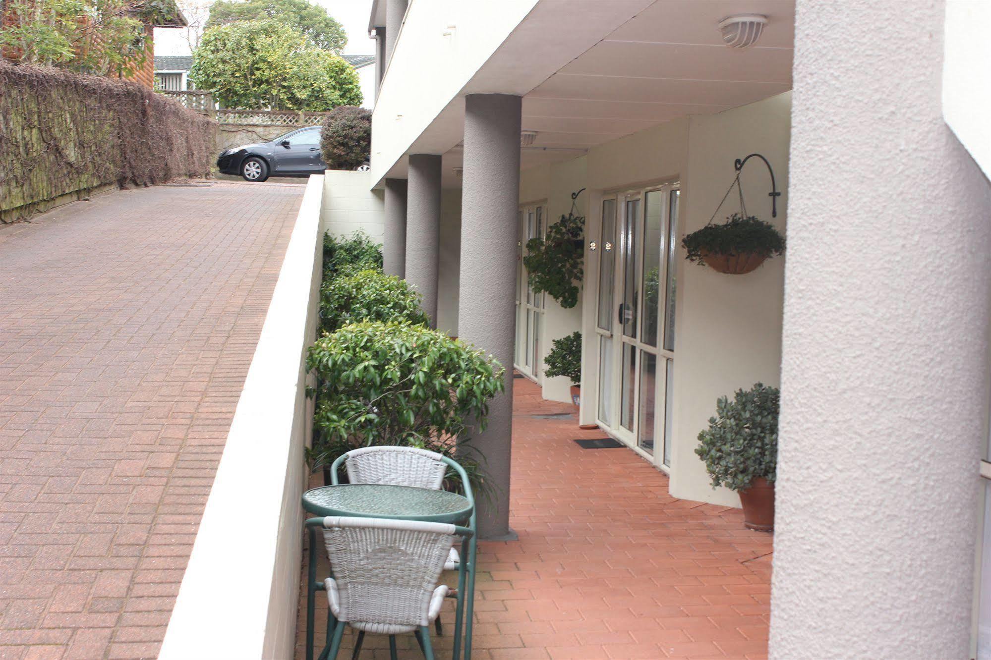 Baycourt Lakefront Motel Lago Lago Taupo Exterior foto